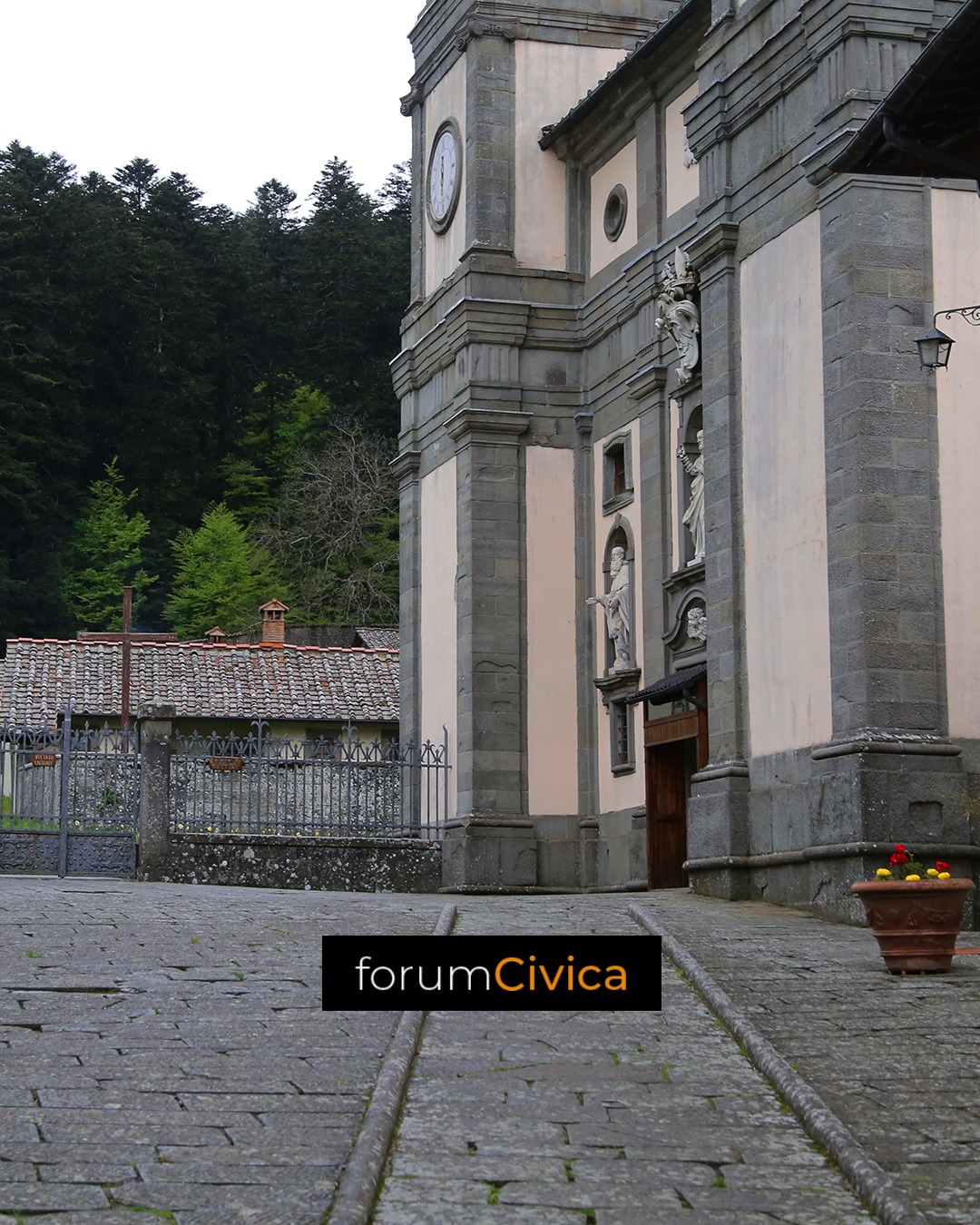 forum Civica wood eremo